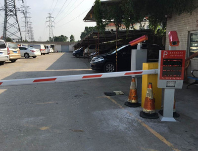 智慧停車新紀元 追夢云車牌識別道閘系統在中原城市的落地實踐